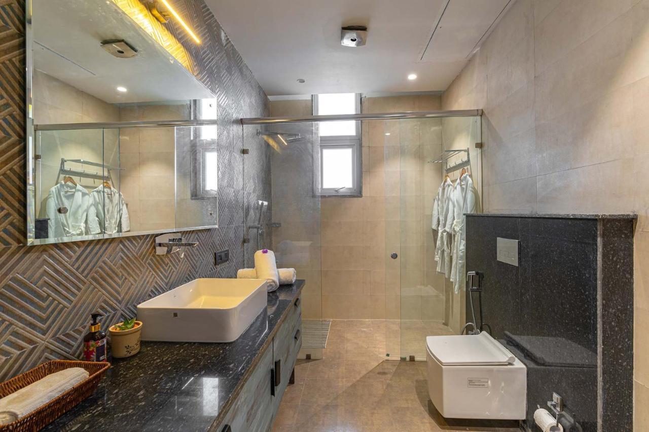 Stayvista At Le Blanc Escape W Outdoor Pool Sohna Exterior photo