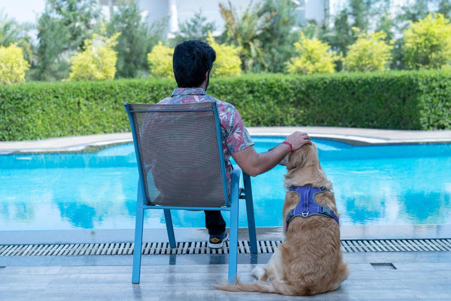 Stayvista At Le Blanc Escape W Outdoor Pool Sohna Exterior photo